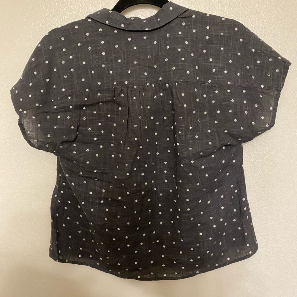 Button up - Picture 2 of 2